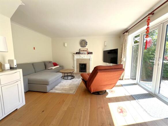 living room .jpeg