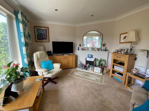 Living Room.jpg