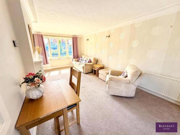 3 bed Semi-Detached for sale Image 5