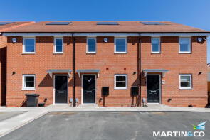 2, Hadfields Close, Tipton DY4 8BZ