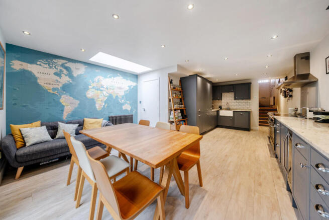 Dining/Kitchen