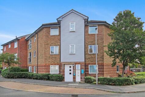 Yorkshire Close, Bletchley, Milton Keynes, Buckinghamshire, MK3 7EQ