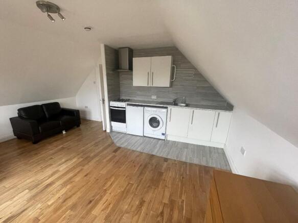 Lounge/Kitchen
