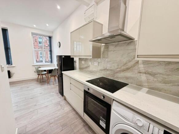 1 bed Apartment to rent Image 5