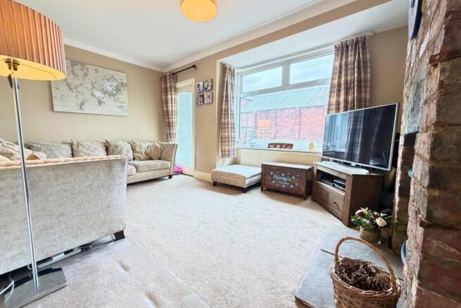 3 bed Semi-Detached for sale Image 8
