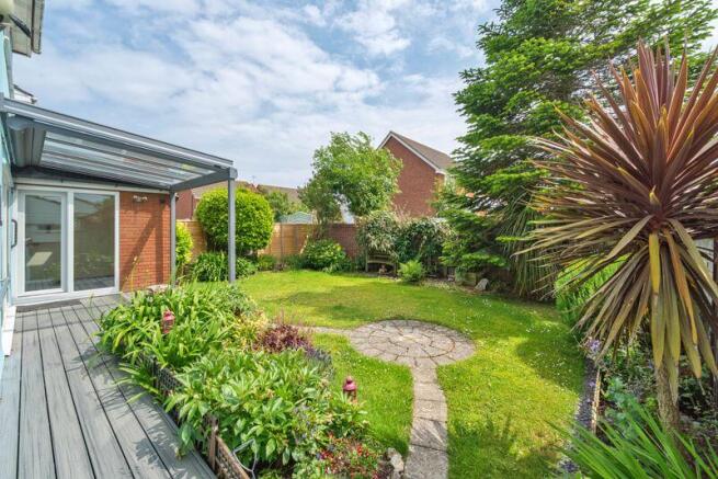 Wingard Close, Uphill - NO CHAIN photo 4