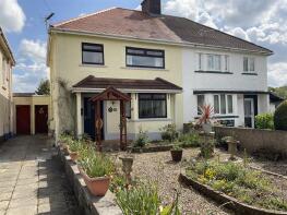 21, Heol Myrddin, Ffairfach, Llandeilo SA19 6PD
