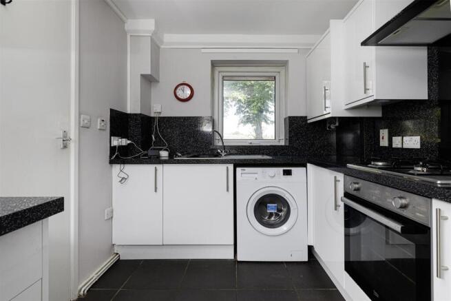 1 bed Apartment to rent Image 7