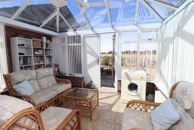 3 bed Detached Bungalow for sale Image 6