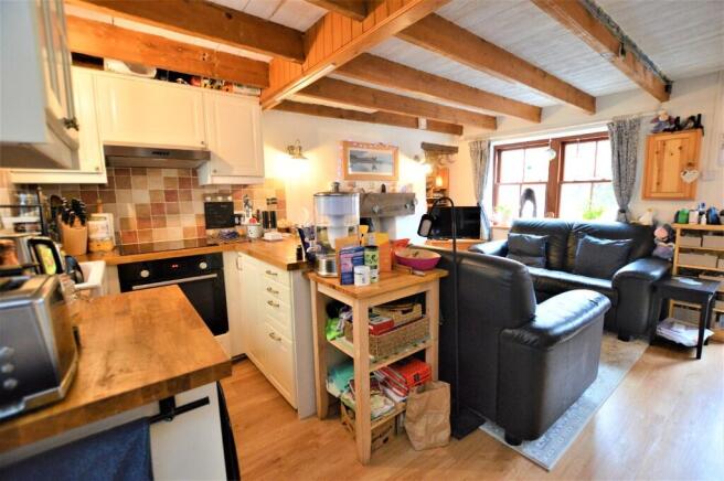 3 bed Cottage for sale Image 11