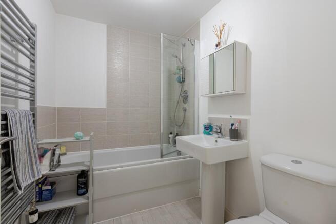 3 bed Semi-Detached for sale Image 4