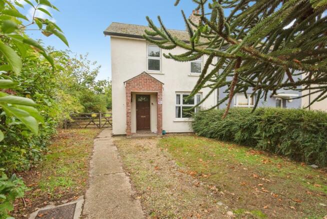 3-bed semi-detached on Ashwell Road, Guilden Morden, Royston, £375,000