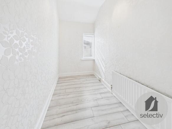 3 bed Terraced for sale Image 9