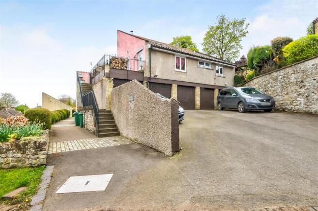 3 bed Terraced for sale Image 10