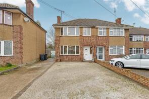 19, Broad Oak Way, Rayleigh SS6 8JU