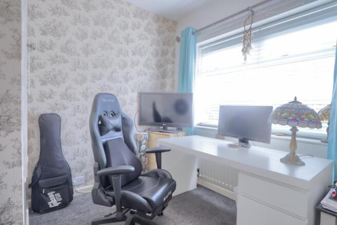 3 bed Semi-Detached for sale Image 10