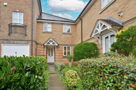 Montague Hall Place, Bushey, WD23