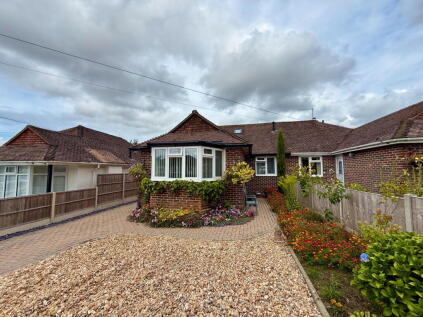Linden Avenue, East Grinstead, RH19 1LS