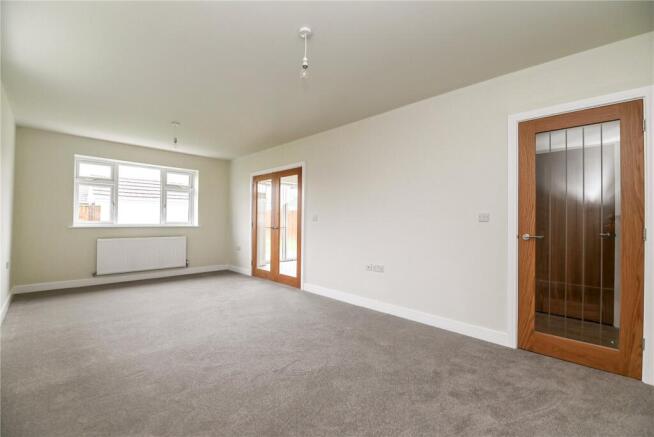 Sitting/Dining Room