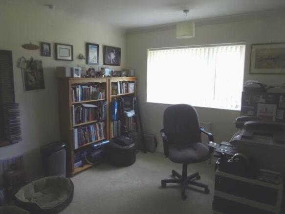 Photo 12