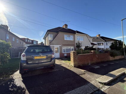 Grange Close, Edgware, HA8