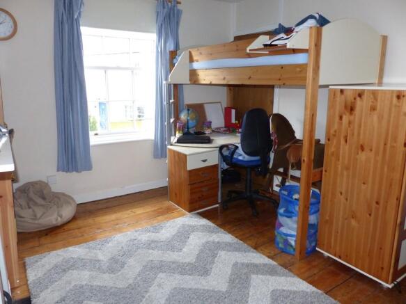 Photo 11
