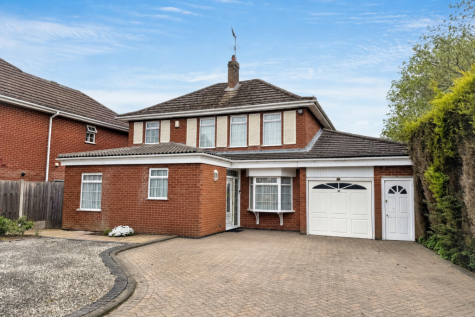 Pallett Drive, St Nicolas Park, Nuneaton, CV11 6JA