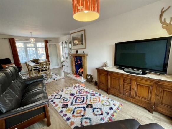 Living/Dining Room