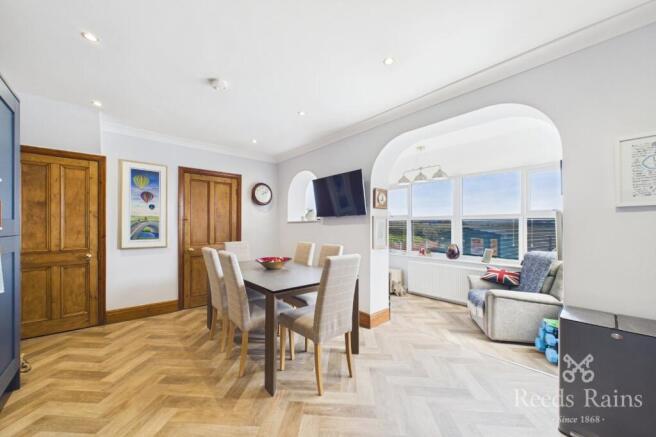 3 bed Terraced for sale Image 4