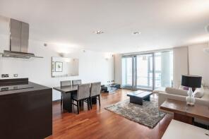 40, Altura Tower, Bridges Court Road, London SW11 3GZ