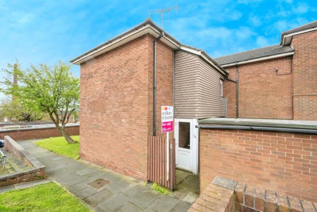 2 bed Apartment for sale Image 12