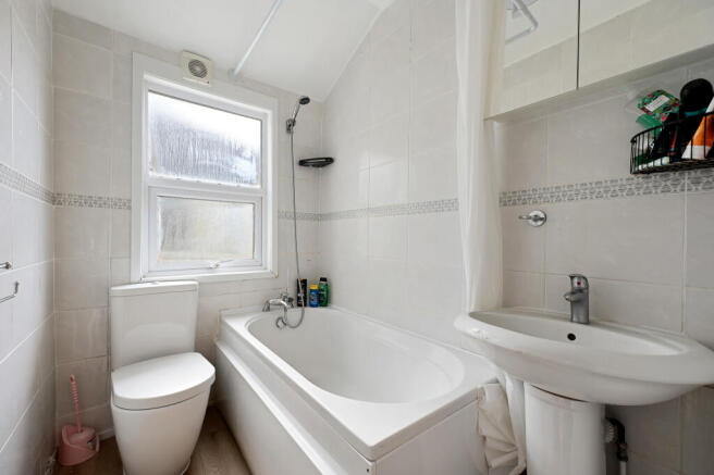 CS - 51 Francis Road - Bathroom3 (1)