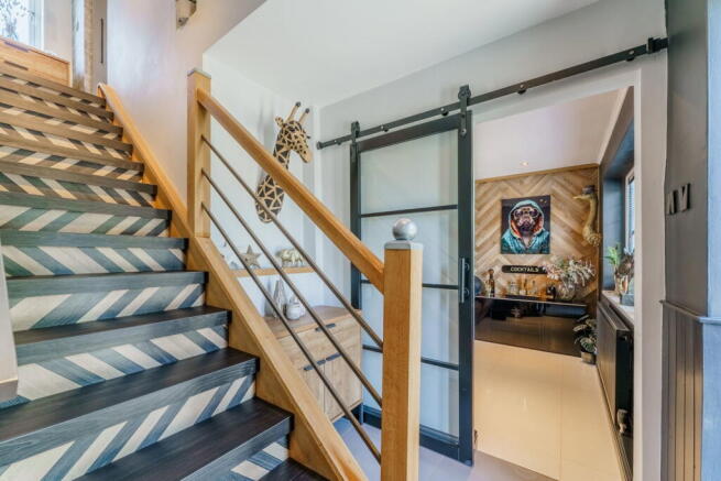 3 bed Terraced for sale Image 9
