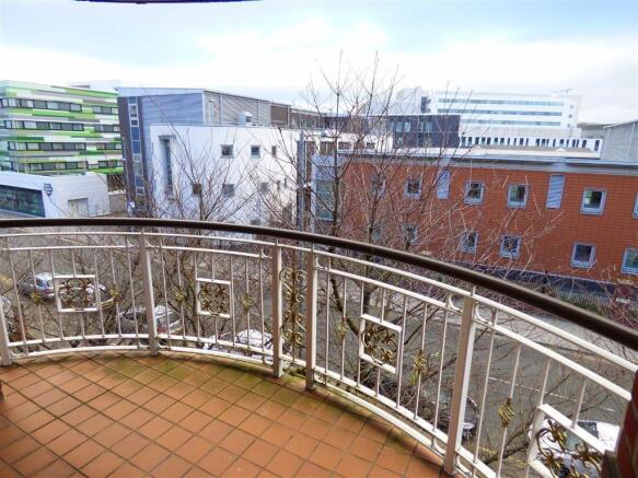 Terrace/Balcony: