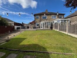 2, Newlands Avenue, Northowram, Halifax HX3 7JB