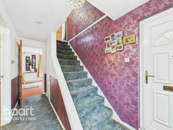 3-bed detached on Lacy Drive, MILTON KEYNES, £130,000