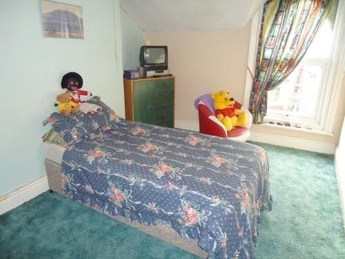 Bedroom 6