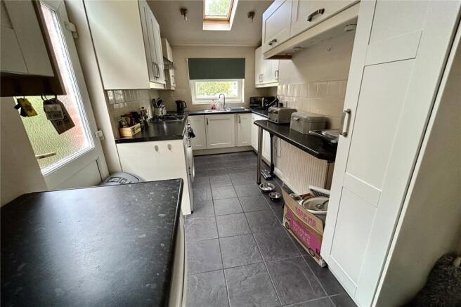 3 bed Semi-Detached for sale Image 10