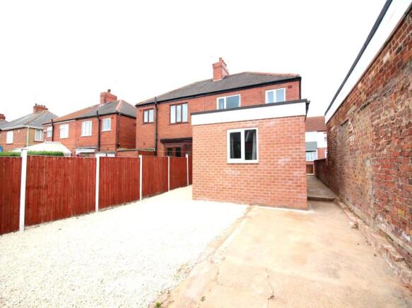 1 bed House Share to rent Image 6