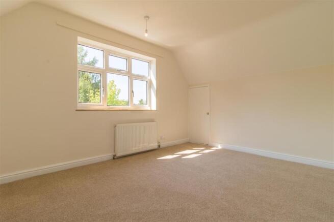 37 Whitethorn Lane-7.jpg