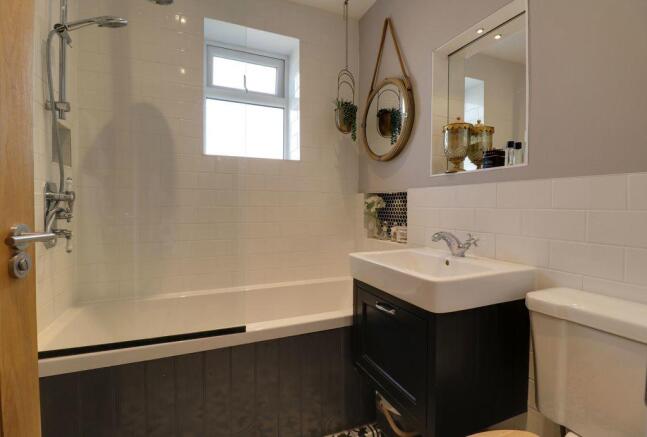 Bathroom (Family Bathroom)