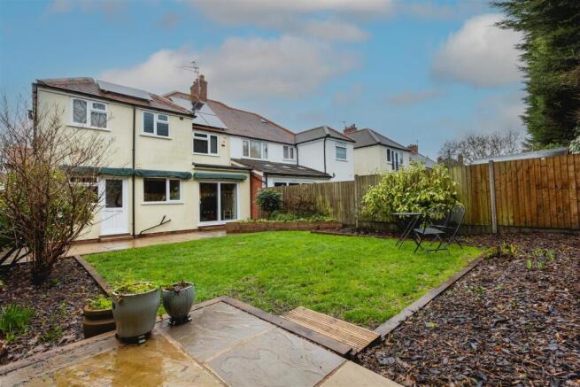 52 Fab Crescent 3 .jpg