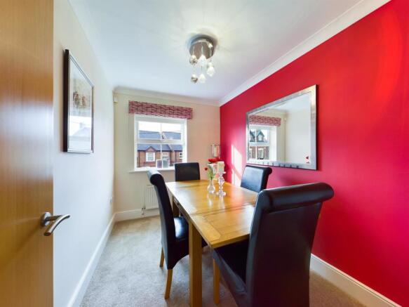 Dining/Bedroom 3