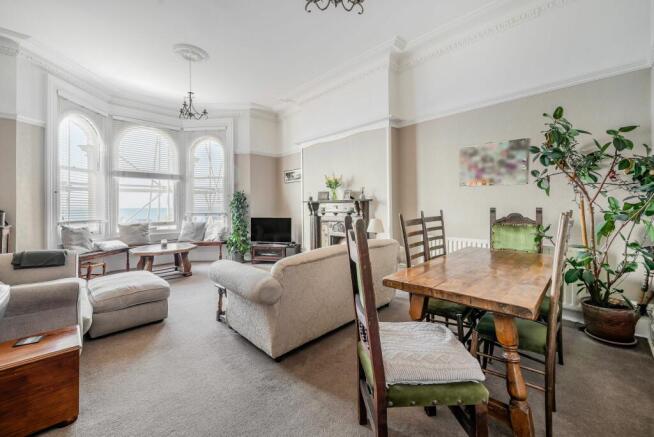 Lounge / Dining Room