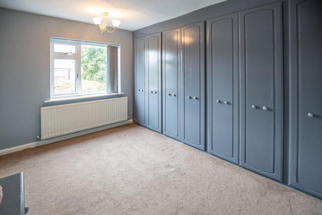 3 bed Semi-Detached for sale Image 8
