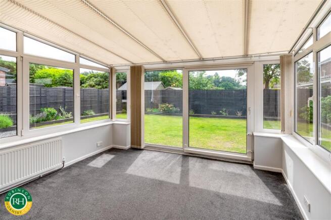 4 bed Detached for sale Image 12