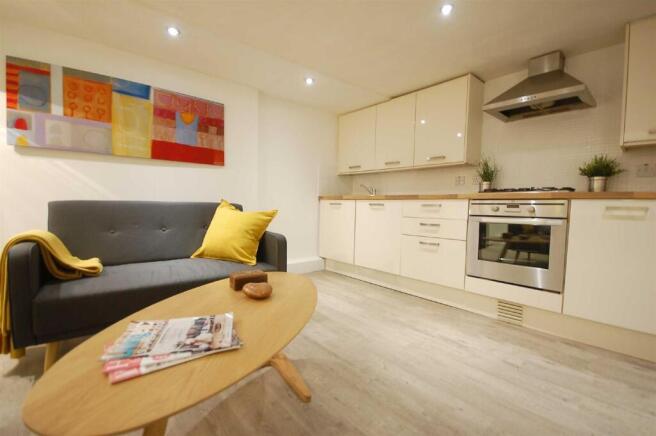Lounge Kitchen