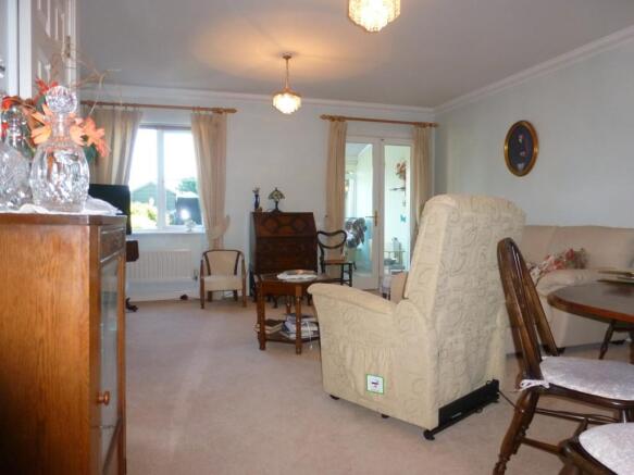 12 Jubilee Mews L...