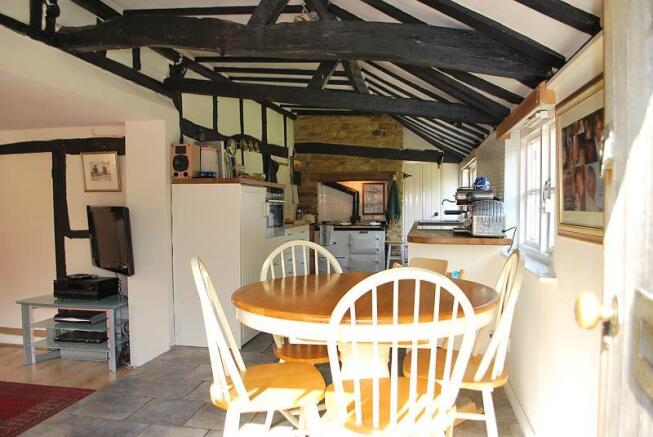 Kitchen dining