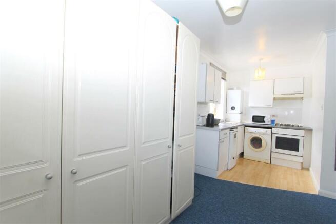 kitchen 1.JPG